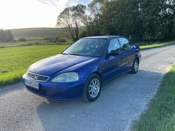 Honda Civic 6g 1.5i sedan 84 kW Facelift - 2
