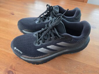Bežecké topánky Adidas - 2