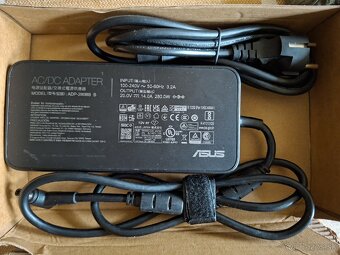 Nabíjačka do herného notebooku Asus ROG STRIX 280W. - 2