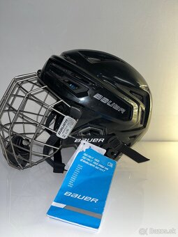 Hokejova prilba - 2