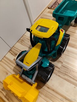 Detský traktor s vlečkou - 2