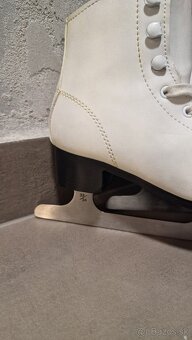 Dievčenské korčule - 2