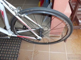 Predám cestný bicykel - 2