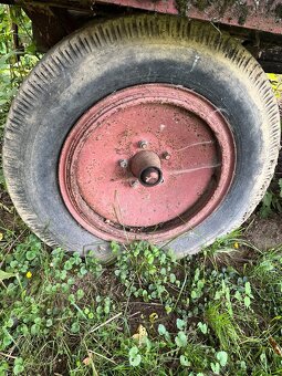 Vlečka za traktor - 2