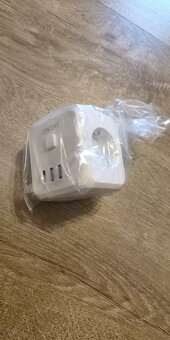 LENCENT rozdvojka | 3x AC zásuvkami + 3x USB, 1x C konektor - 2