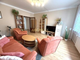 3-izbový byt s lodžiou blízko centra, 66 m2, Sabinov - 2