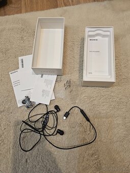 Predám Sony xperia 5 J9210 - 2