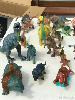 Figúrky dinosaurov - 2