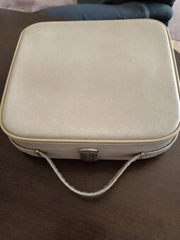 Pisaci stroj Consul - 2