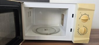 mikrovnlnu rúru Zanussi - 2