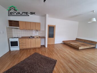 Na prenájom priestranná garsónka v centre mesta – 41 m², Pri - 2