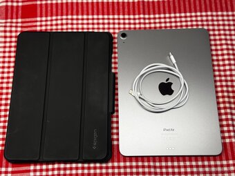 iPad Air 6 - 128GB - M2 | Wi-Fi + príslušenstvo - 2