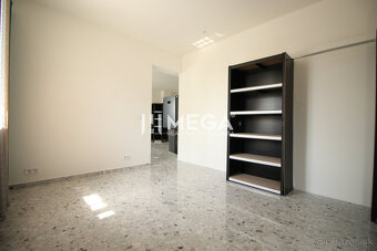 NA PRENÁJOM: Kancelárske priestory + 3-izbový apartmán – Koš - 2