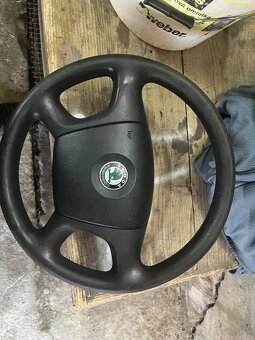 Volant skoda fabia 1 - 2