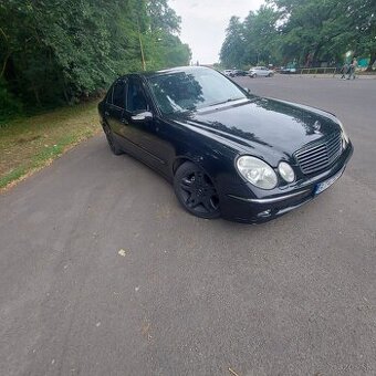Mercedes E 320CDI 150 kw - 2