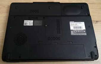 Predám notebook Toshiba (01) - 2