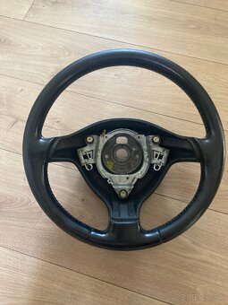 Volant Golf 4 - 2