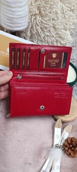 Dámska kožená peňaženka červenej farby - 2