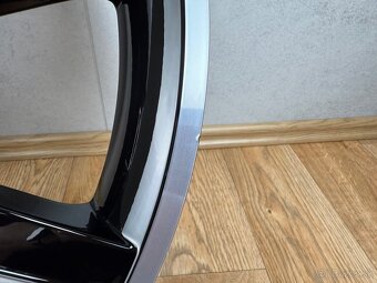 Originál alu koleso Škoda Scala R18 Vega 1ks - 2