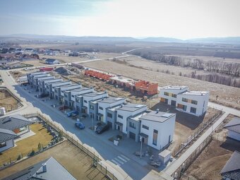 Najkrajšie radové domy v novej rezidencii Pri lese - 2