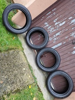 zimne pneumatiky 215/55 r18 - 2