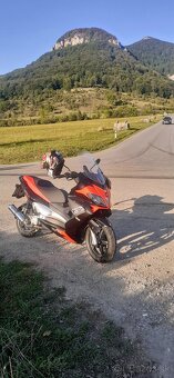 Aprilia sr max 125 - 2