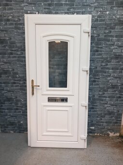 Plastové dvere č.94. 95x200cm P - 2