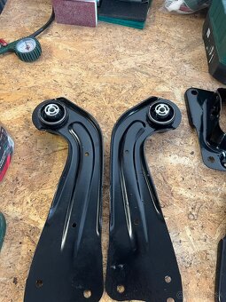 Superb 2 zadná náprava - 2