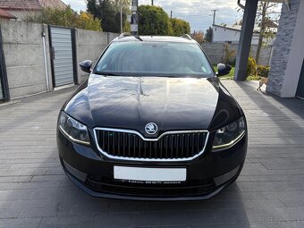 Škoda Octavia 2.0TDi DSG Combi - 2