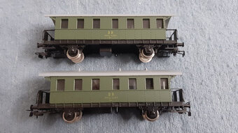 Vláčiky - dva osobné vozne H0 - 2