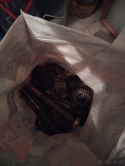 Predam nahradne diely na sustruh SN - 2