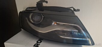 Pravý xenón Audi A4 B8 2008-12 - 2