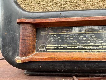 Rádio Tesla 411U - 2