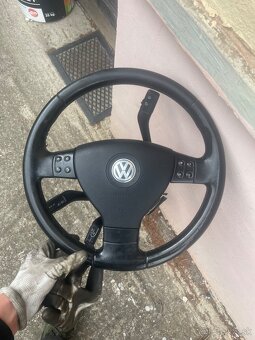 Passat b6 diely budíky ,volant,panel klimatizacie - 2