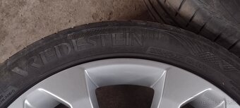 Predám pneumatiky Vredestein 225/45 ZR18 (95Y) - 2