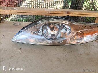 Predné svetlá pravé-ľave Ford Mondeo mk4 - 2