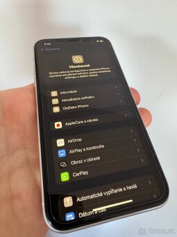 Iphone XR 64gb Bez škrabančeka Nosený v kryte a so sklom - 2