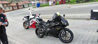 Yamaha R1 rn19 - 2