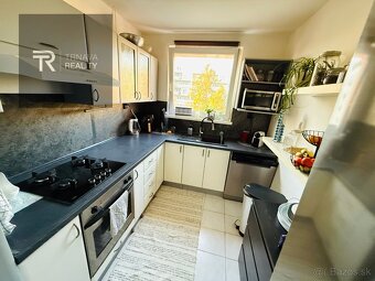 REZERVOVANÉ EXKLUZÍVNE TRNAVA REALITY - Elegantný 4 izbo - 2