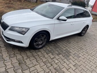 Skoda suberb - 2