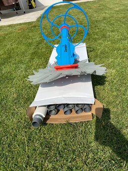 Bazenovy vysavac Zander - 2