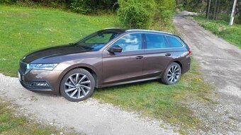 Predám Škoda octávia combi 6/2022 - 2