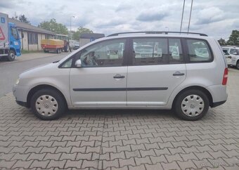Volkswagen Touran 1.6i 75KW,COMFORT,CZ,Tempomat benzín - 2