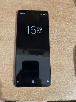 Sony Xperia 1 mk. 2 - 2