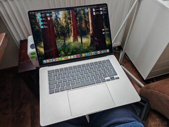 Macbook air M2 15 palc 8Gb/256 starlight - 2