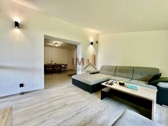 NA PREDAJ MODERNÝ ZREKONŠTRUOVANÝ 4i RODINNÝ DOM S GARÁŽOU - 2