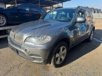 Prodam nahradni dily z BMW x5 e70 lci 40d 225kw 7míst - 2