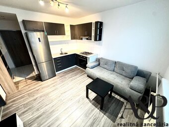 NA PRENÁJOM 1,5 IZBOVÝ BYT, 37 M2, ŠTEFÁNIKOVA UL., SENICA - 2