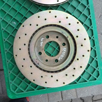 Predám velké predné brzdové kotuče 285mm-4x100 - 2