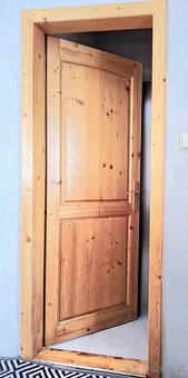Drevené dvere + zárubňa - 2
